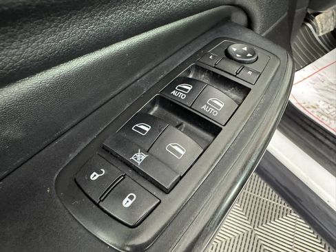 Used 2015 Jeep Cherokee Limited w/ Luxury Group AWD/4WD image 36