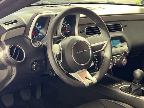 Used 2011 Chevrolet Camaro LS image 16