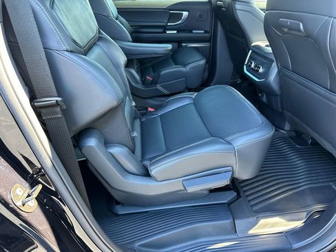 New 2025 Ford Expedition Max Platinum w/ Stealth Performance Package AWD/4WD image 15