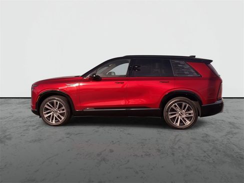 Used 2026 Cadillac Vistiq Sport w/ LPO, Floor Liner Package image 5