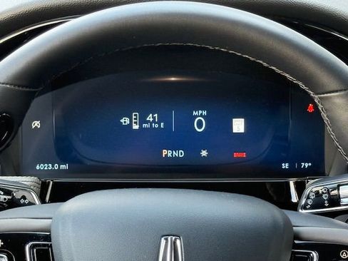 Used 2024 Lincoln Corsair AWD image 29