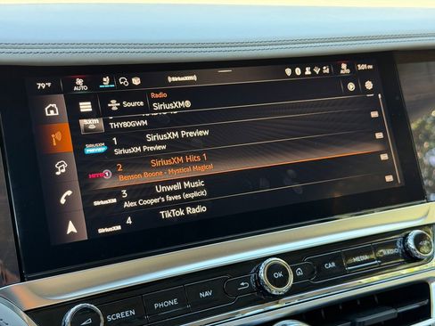 New 2025 Bentley Flying Spur Plug-In Hybrid image 26