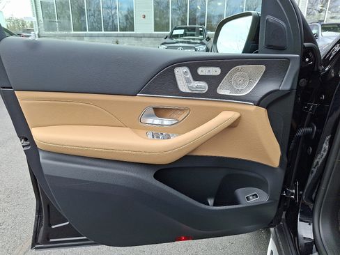 Used 2026 Mercedes-Benz GLE 450 4MATIC image 11