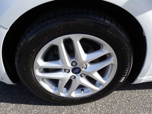 Used 2015 Ford Fusion SE image 34