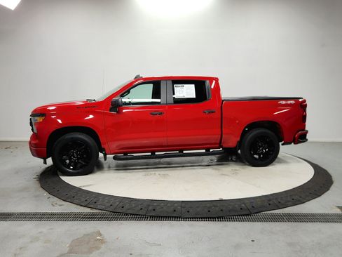 Used 2023 Chevrolet Silverado 1500 Custom w/ Rally Edition AWD/4WD image 5