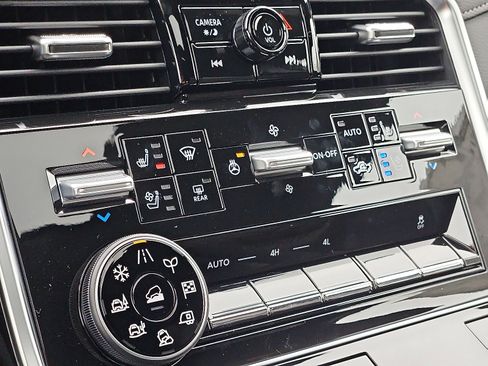 New 2026 Nissan Armada Platinum image 14