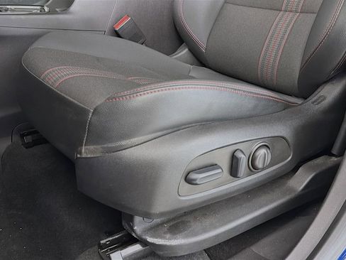 Used 2023 Chevrolet Equinox RS image 23