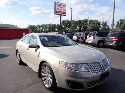 Used 2009 Lincoln MKS AWD image 1