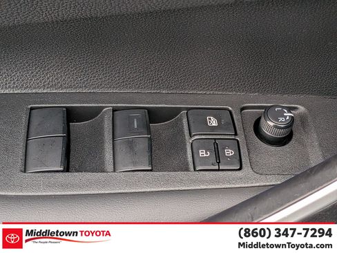 Certified 2023 Toyota Corolla SE image 12
