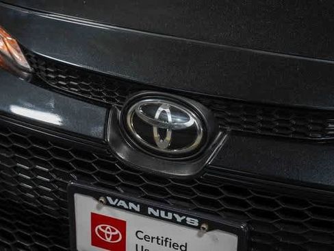 Used 2021 Toyota Corolla LE image 8