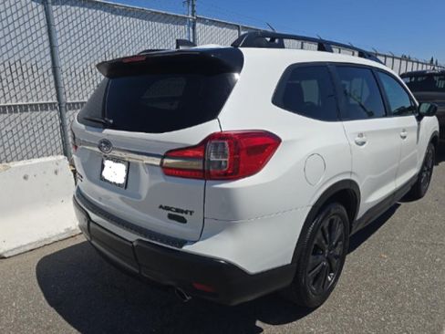 Used 2022 Subaru Ascent Onyx Edition AWD/4WD image 3