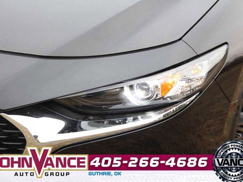 Used 2024 MAZDA MAZDA3 s image 4