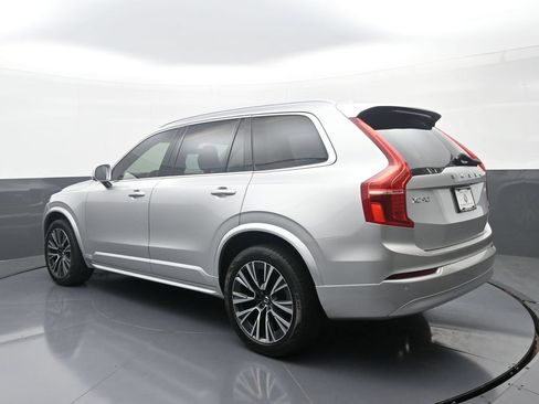 Used 2022 Volvo XC90 T6 Momentum w/ Advanced Package AWD/4WD image 5