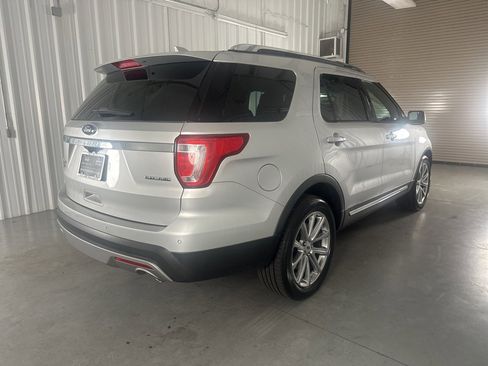 Used 2016 Ford Explorer Limited image 5