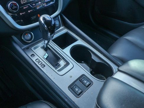 Used 2022 Nissan Murano SV image 15