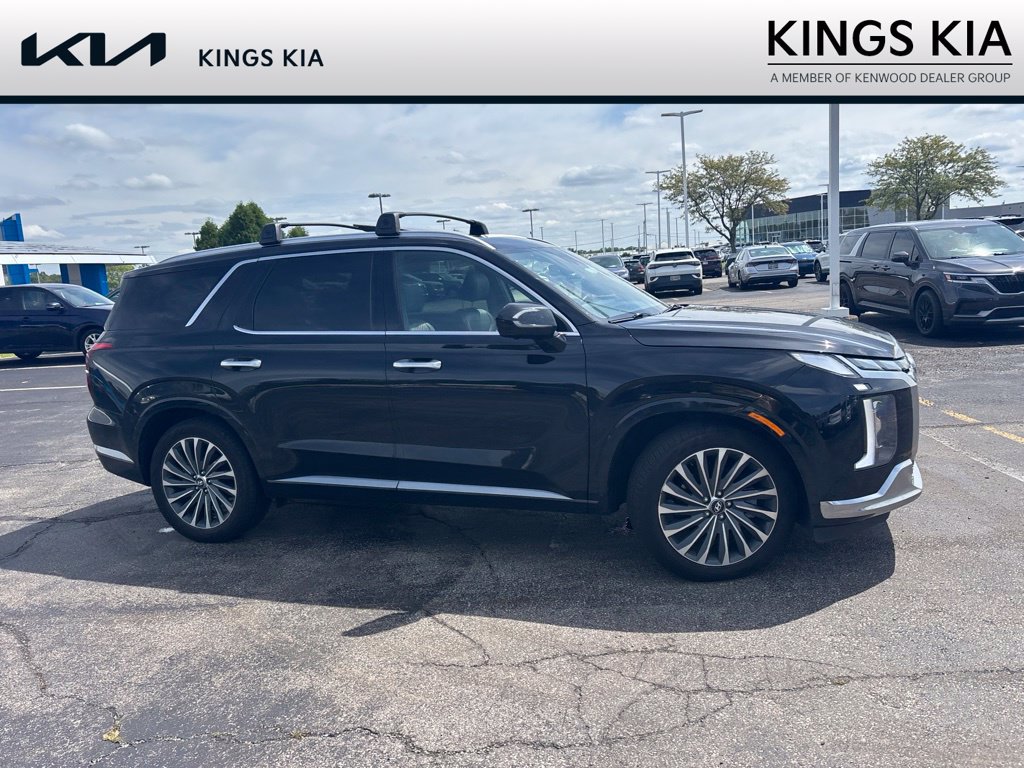 Used 2024 Hyundai Palisade Calligraphy AWD/4WD image 3