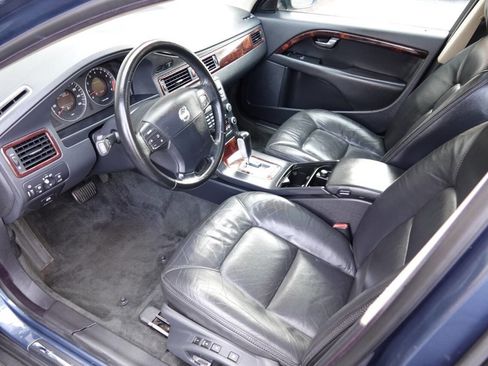 Used 2008 Volvo XC70 3.2 image 47