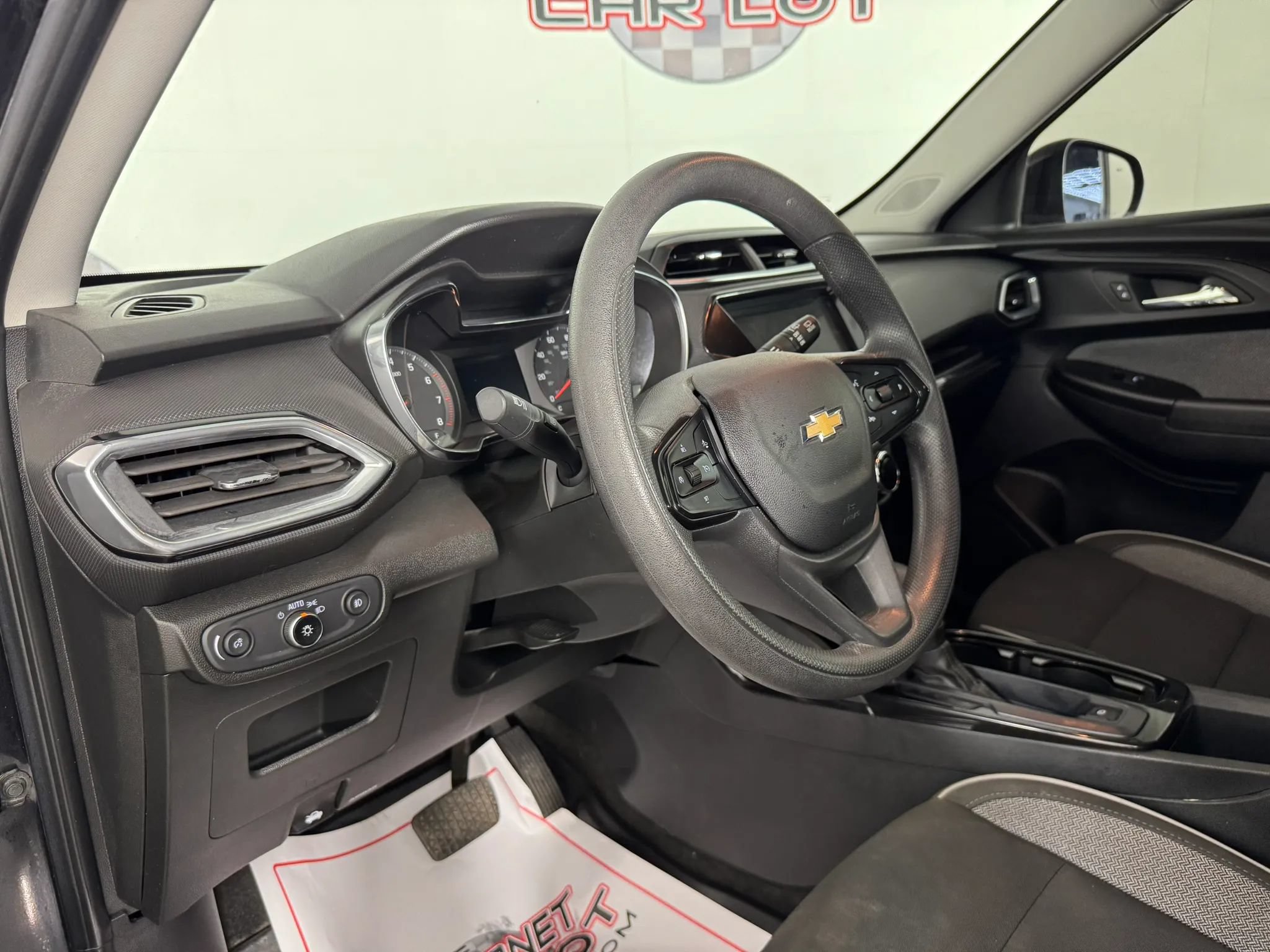 Used 2022 Chevrolet TrailBlazer LT w/ Convenience Package AWD/4WD image 10