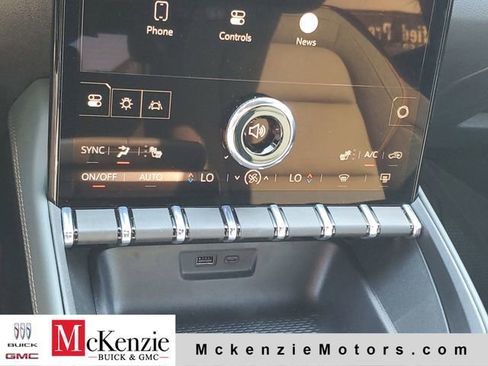 New 2026 GMC Terrain AT4 w/ LPO, Floor Liner Package AWD/4WD image 17