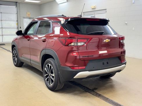 Used 2025 Chevrolet TrailBlazer LT w/ Convenience Package image 7