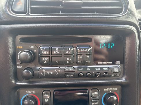 Used 2001 Chevrolet Corvette Base w/ Preferred Equipment Group2 image 24