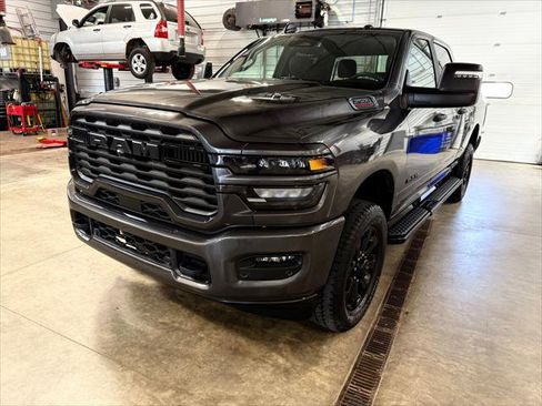 Certified 2025 RAM 2500 Big Horn AWD/4WD image 36