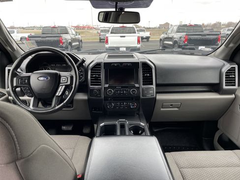 Used 2017 Ford F150 XLT w/ Equipment Group 302A Luxury image 17