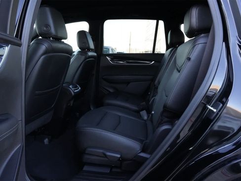 Used 2022 Cadillac XT6 Premium Luxury w/ Technology Package image 19