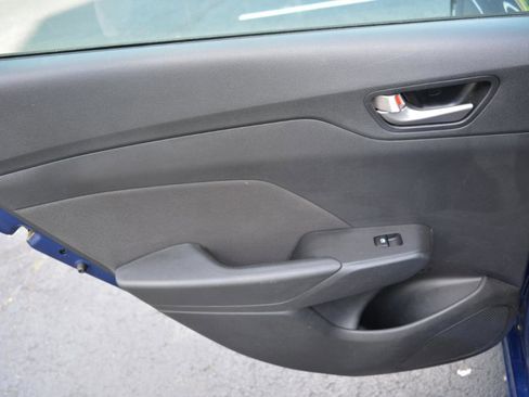 Used 2020 Hyundai Accent SE FWD image 13