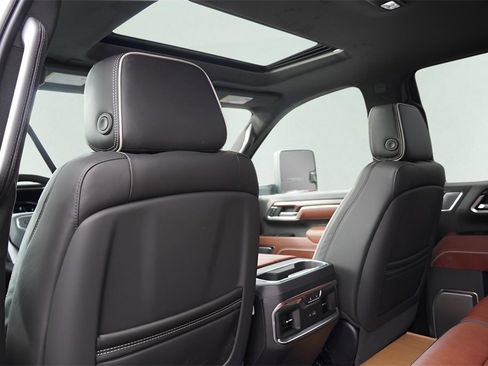 New 2026 GMC Sierra 3500 Denali Ultimate image 24