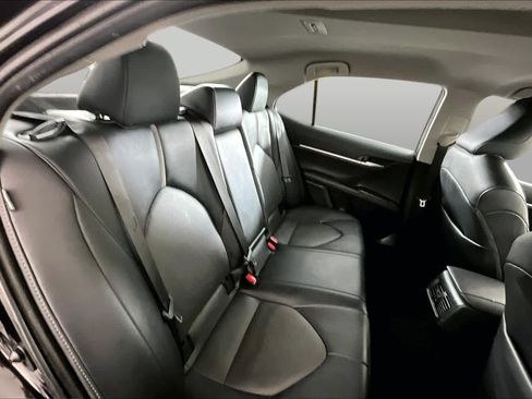Used 2024 Toyota Camry XLE FWD image 19