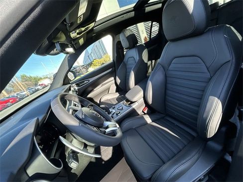 New 2025 Alfa Romeo Stelvio Sprint w/ Veloce Package image 11