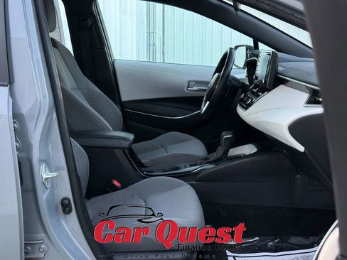 Used 2022 Toyota Corolla SE FWD image 17