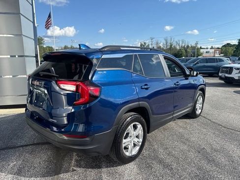 Used 2022 GMC Terrain SLE w/ Driver Convenience Package AWD/4WD image 7