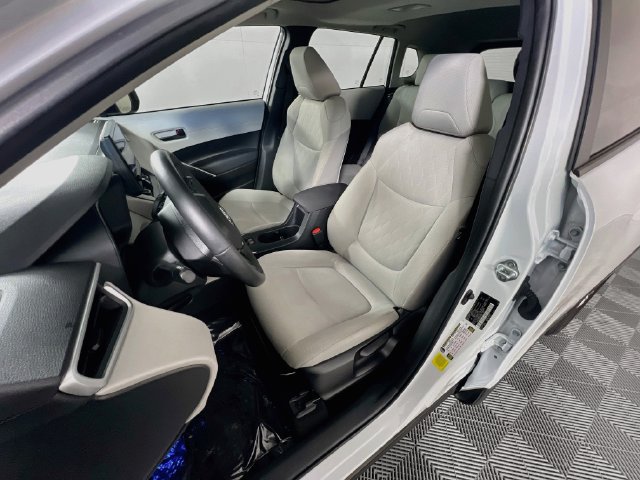 Used 2024 Toyota Corolla Cross LE w/ Moonroof Package FWD image 10