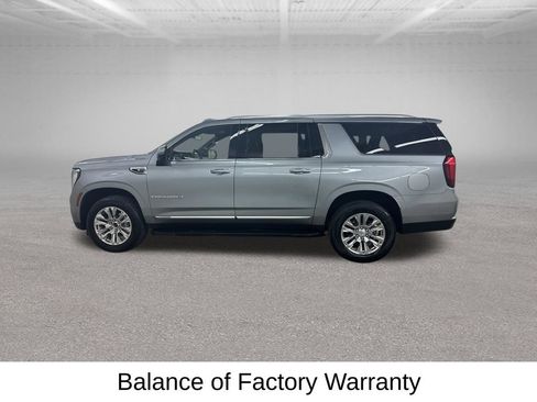 Used 2025 GMC Yukon XL Denali AWD/4WD image 8