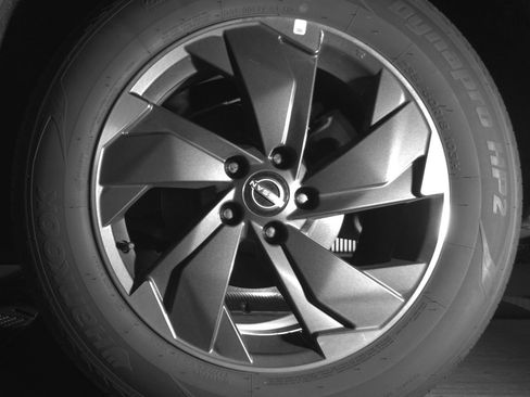 Used 2025 Nissan Rogue SV image 14