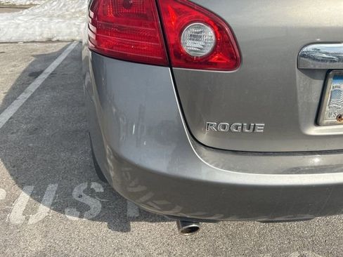 Used 2013 Nissan Rogue SV w/ Premium Pkg image 17