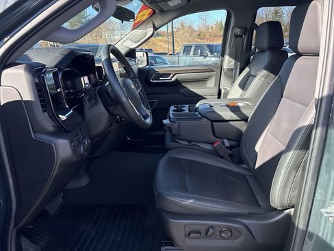 Certified 2025 Chevrolet Silverado 1500 LT w/ Z71 Off-Road Package image 22