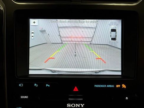 Certified 2017 Ford Explorer Platinum image 30