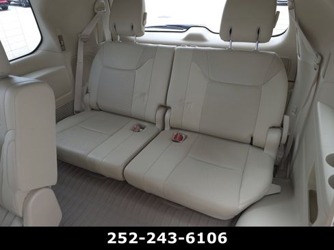 Used 2016 Lexus LX 570 4WD w/ Luxury Package image 40