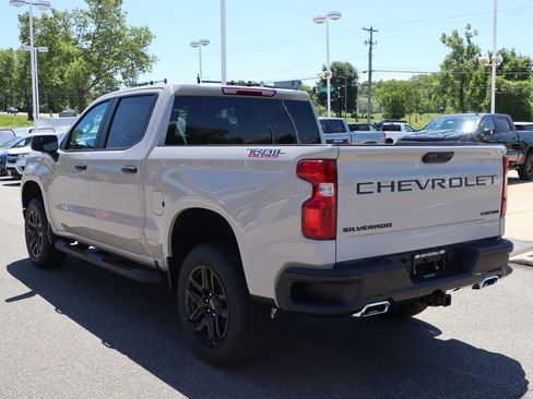 New 2026 Chevrolet Silverado 1500 Custom Trail Boss w/ LPO, Dark Essentials Package AWD/4WD image 31