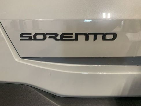 New 2026 Kia Sorento SX image 18