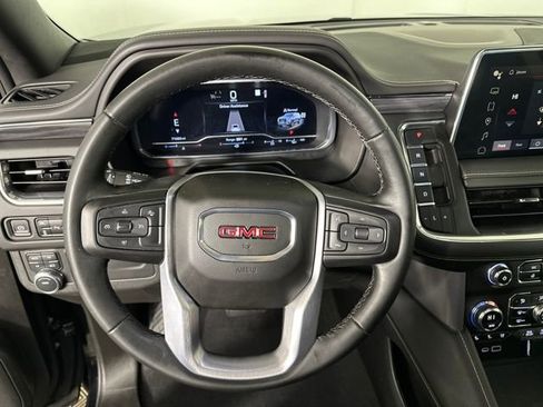 Used 2023 GMC Yukon SLT image 14
