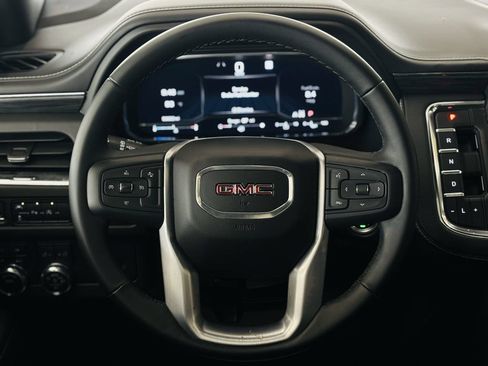 Used 2023 GMC Yukon SLT AWD/4WD image 53