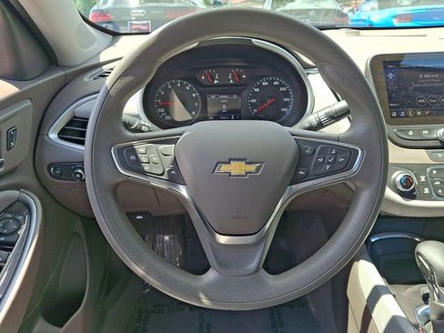 Used 2024 Chevrolet Malibu LT FWD image 19