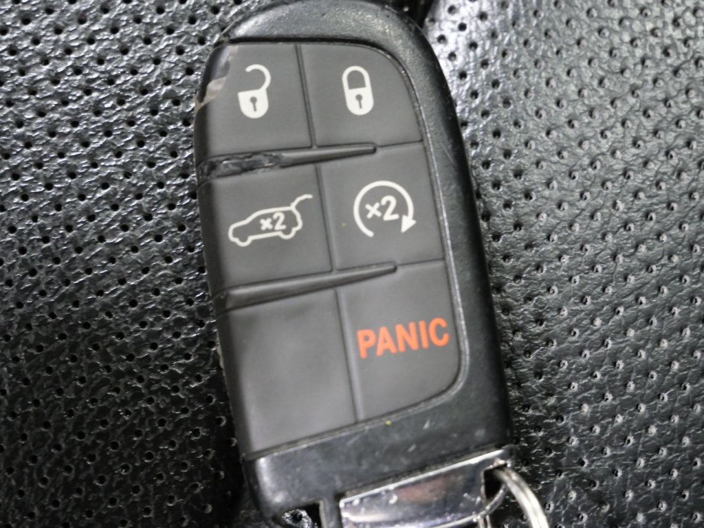 Used 2022 Jeep Compass Limited w/ Elite Group AWD/4WD image 30
