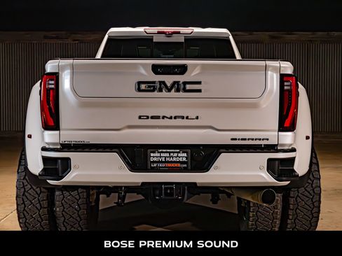 Used 2024 GMC Sierra 3500 Denali Ultimate AWD/4WD image 8