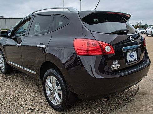 Used 2015 Nissan Rogue S w/ Convenience Package FWD image 3