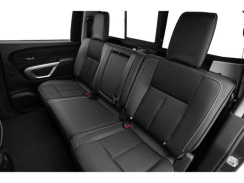 Used 2019 Nissan Titan PRO-4X w/ Pro-4x Convenience Package AWD/4WD image 16
